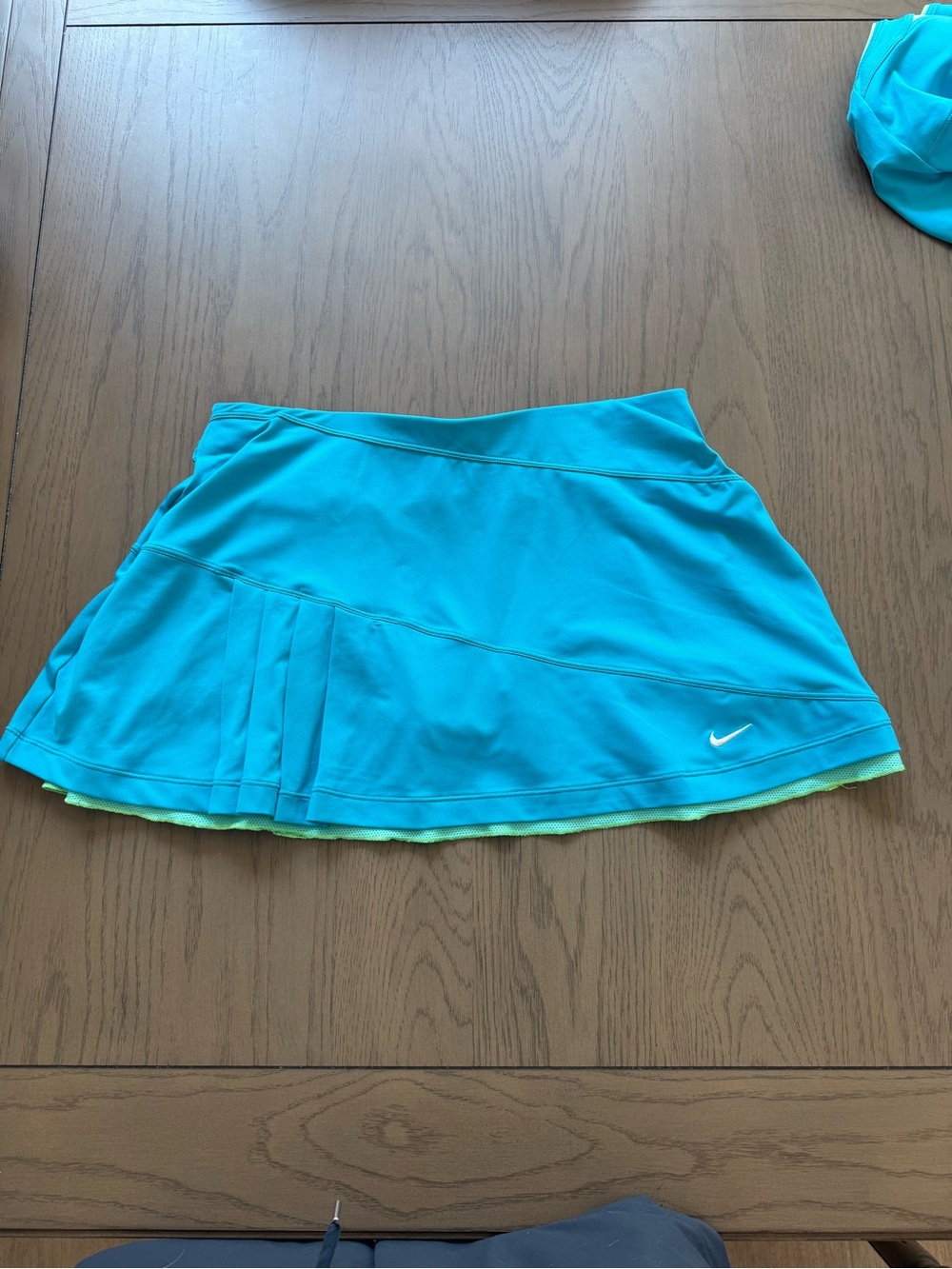 Nike Women's Turquoise Tennis Skirt (Size M)